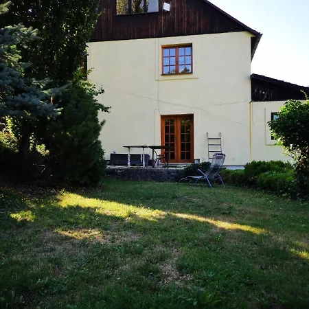 Dom Na Schodoch Apartman Banská Štiavnica